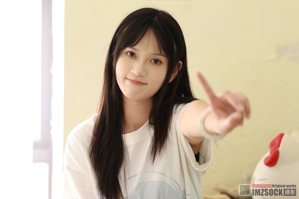 [MZSOCK]爱美足摄影作品 NO.310 梦瑶[144P/1V/2.58GB]插图1