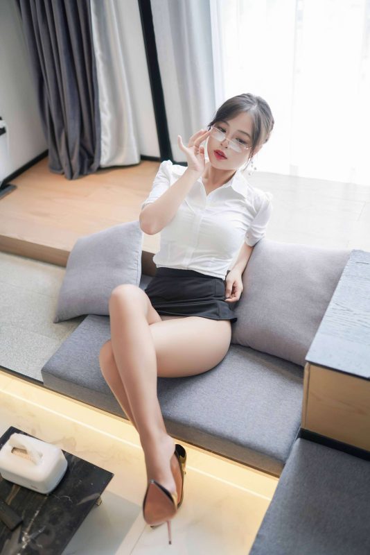 白烨 NO.061 – 秘书的私人时间2.0[72P/201MB]-无料摄影圈