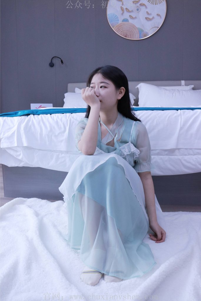 初夏女神 NO.009 念念 绿野仙踪M码连衣裙搭回力球鞋[120P/1V/5.53GB]插图1