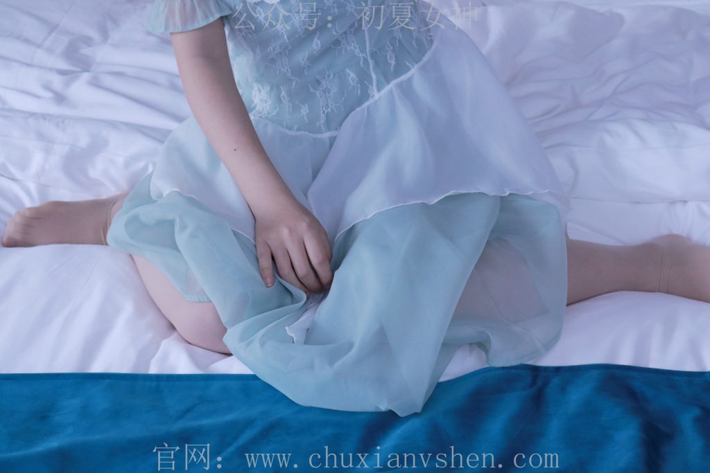 初夏女神 NO.009 念念 绿野仙踪M码连衣裙搭回力球鞋[120P/1V/5.53GB]插图2