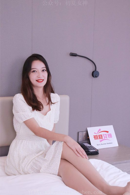 初夏女神 NO.022 依依 白色M码秋季连衣裙搭高跟鞋[137P/1V/4.17GB]-无料摄影圈