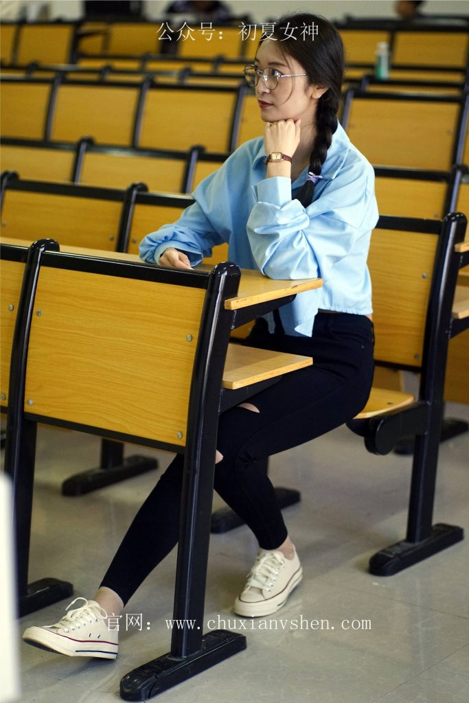 初夏女神 NO.028 依依 邻家女孩-学习篇[140P/1V/6.12GB]插图2