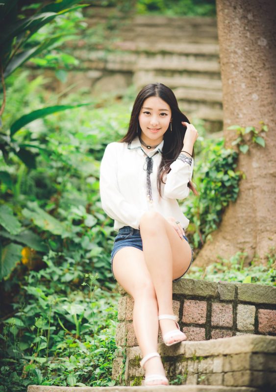 精选街拍摄影 No.106 吳采婕 牛仔短褲涼高美腿 [35P/123M]-无料摄影圈