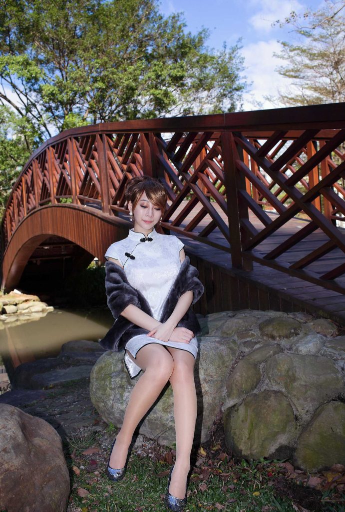 精选街拍摄影 No.130 小優 短旗袍絲襪高跟美腿 [78P/400M]插图3