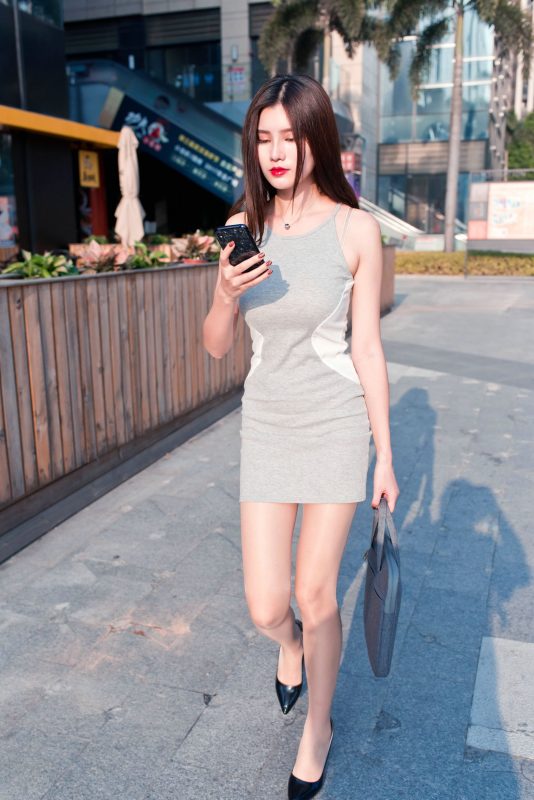 精选街拍摄影 No.180 午后休闲的包臀灰裙极品薄丝OL美女婷婷 4 [127P/108M]-无料摄影圈
