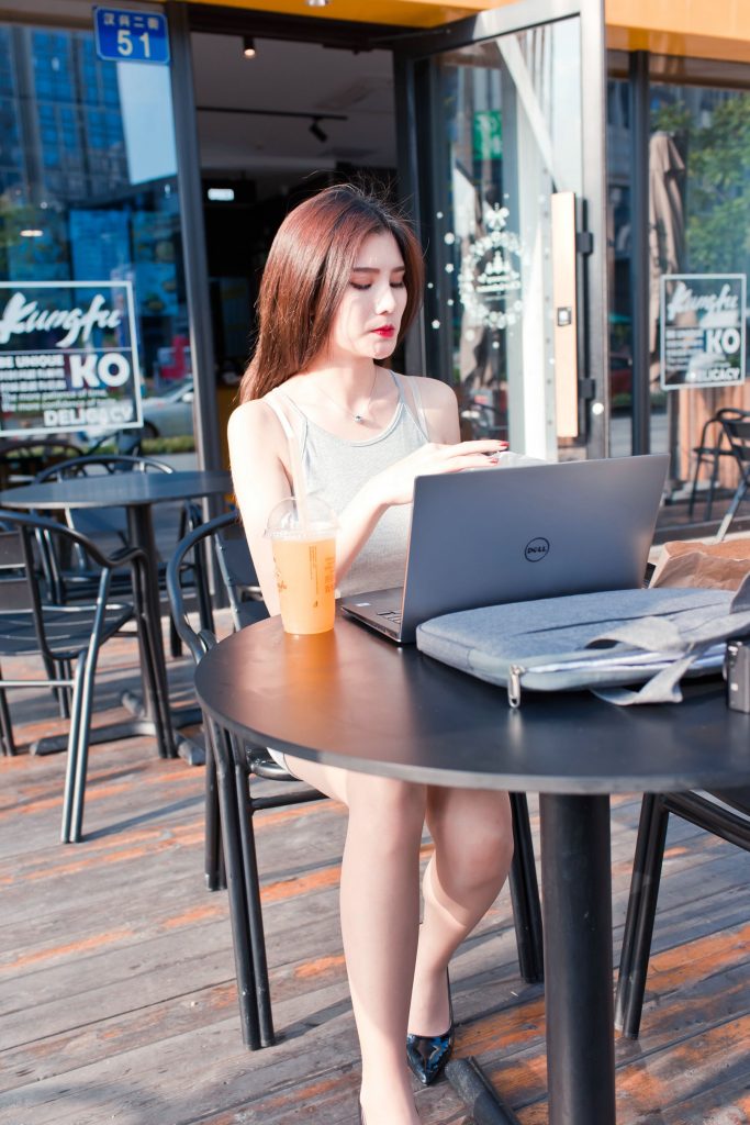 精选街拍摄影 No.180 午后休闲的包臀灰裙极品薄丝OL美女婷婷 4 [127P/108M]插图2