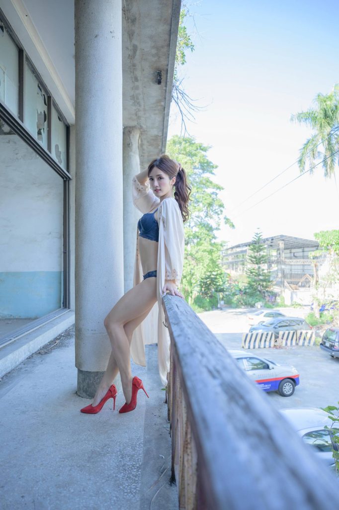 精选街拍摄影 No.200 性感藍色內衣紅高跟美腿 [167P/223M]插图3