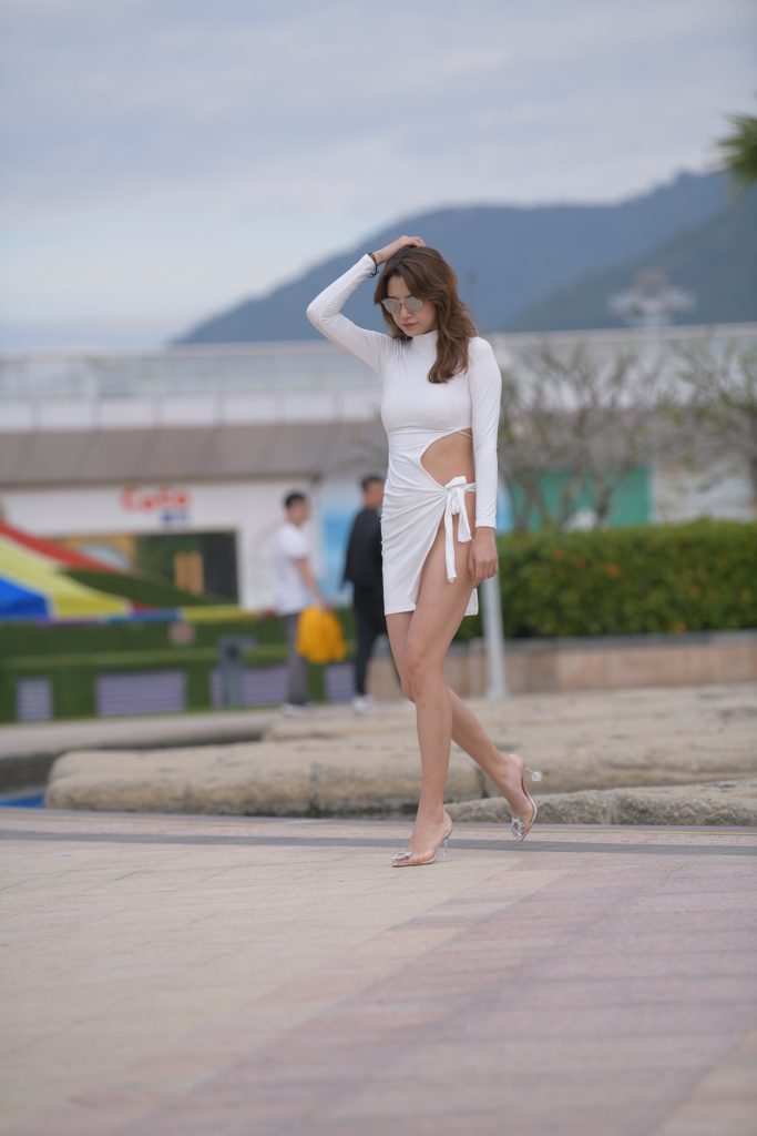 精选街拍摄影 No.203 红石旅拍摄影作品 海边白裙长腿女孩 2 [92P/59M]插图1