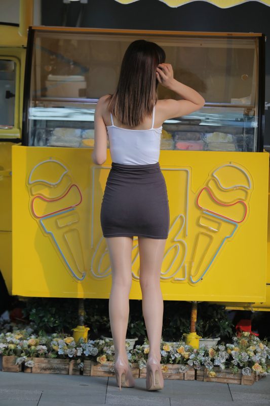 精选街拍摄影 No.224 漂亮的油亮丝袜长腿小姐姐 2 [113P/69M]-无料摄影圈