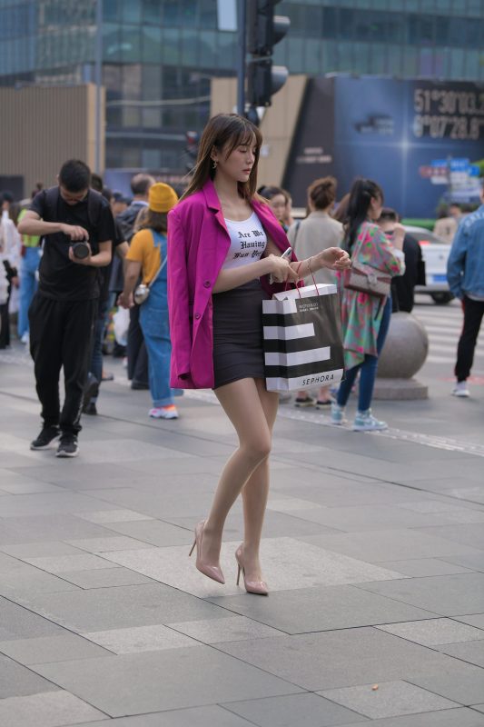 精选街拍摄影 No.225 漂亮的油亮丝袜长腿小姐姐 3 [106P/91M]-无料摄影圈