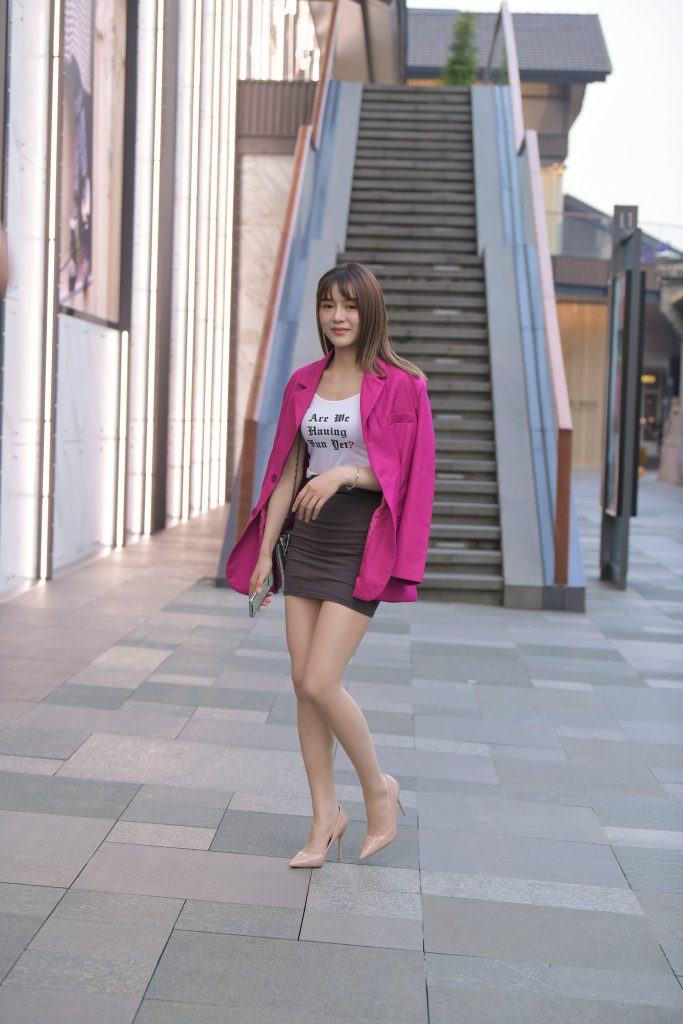 精选街拍摄影 No.225 漂亮的油亮丝袜长腿小姐姐 3 [106P/91M]插图3