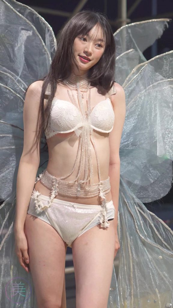NO.0141 2021 广州安华汇维密内衣秀 Victoria’s Secret Fashion[1V/458MB]插图2