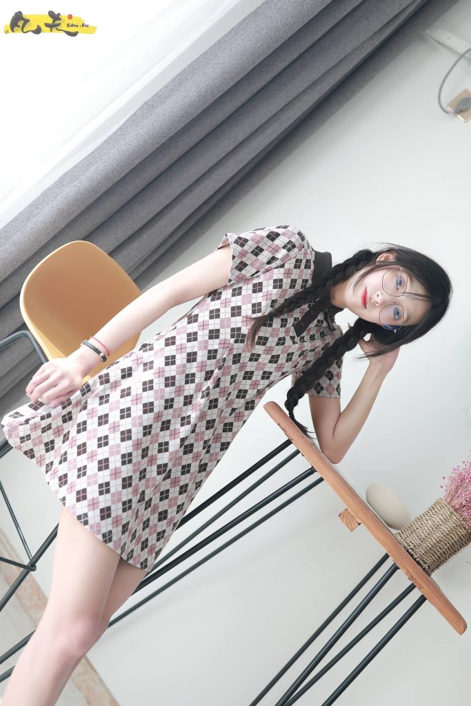 凡夫摄影 NO.0007 – 夏妹 板鞋白棉袜[207P/1V/3.46GB]插图1