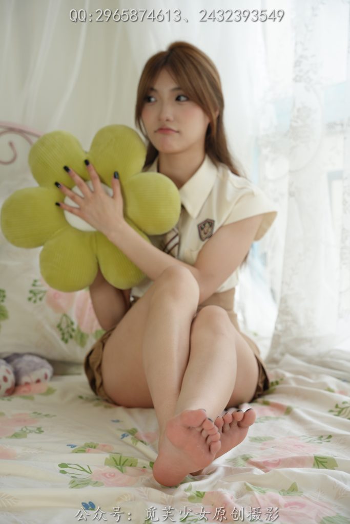 [觅芙少女]NO.045 仔仔-心中有诗意，处处皆清欢[141P/1V/3.27GB]插图2