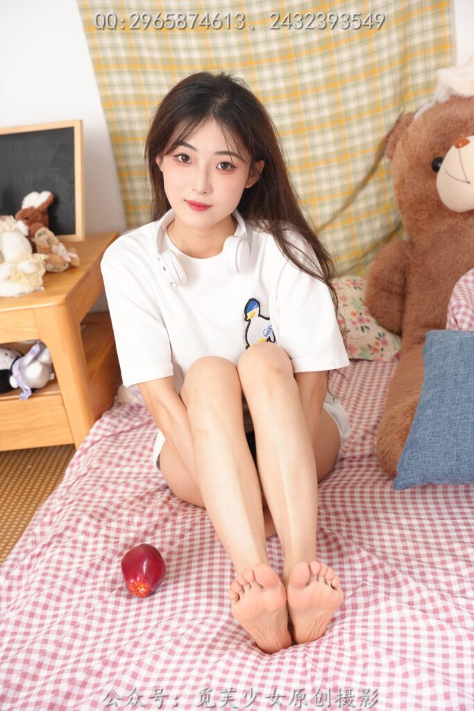 [觅芙少女]NO.064 晓晓 令你沦陷的饰我的眼神[130P/1V/3.69GB]插图2