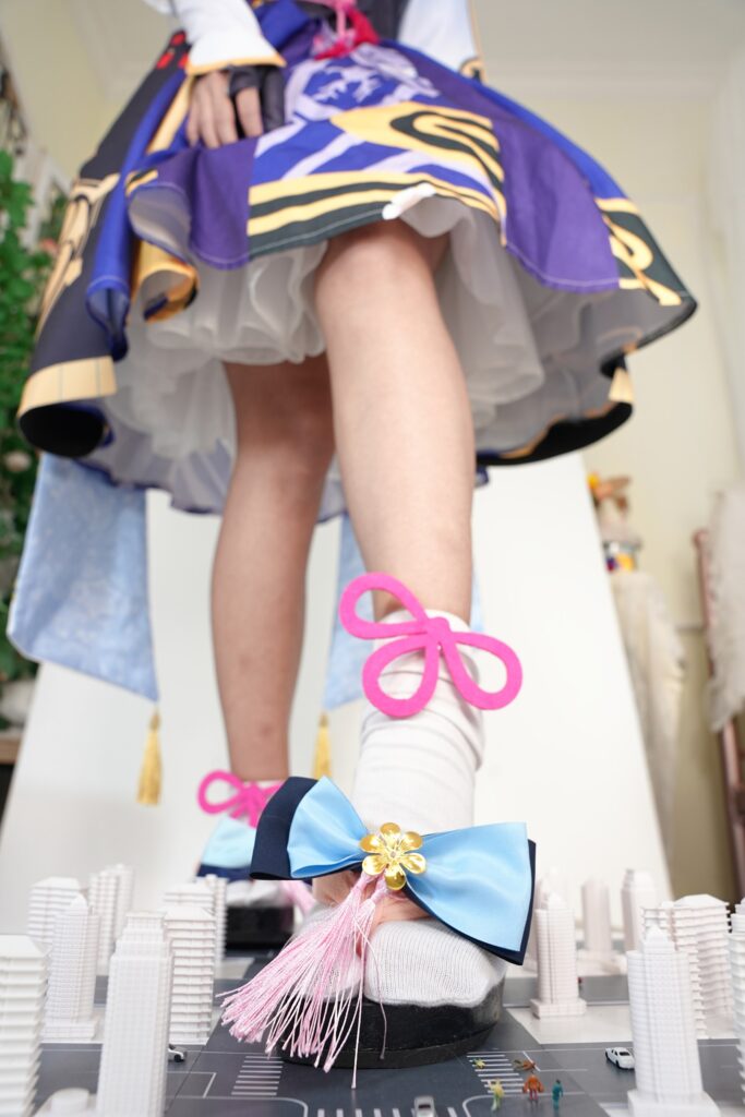 [觅芙少女]NO.092 娜娜-cos神里凌华 巨人踩踏[204P/1V/4.95GB]插图2