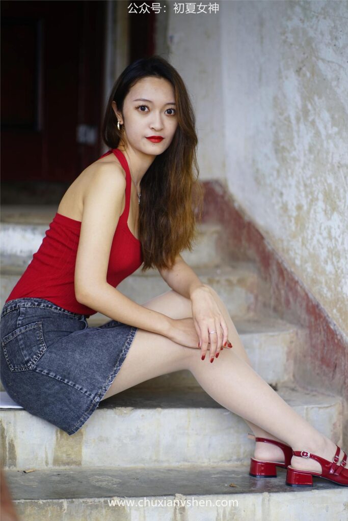 初夏女神 NO.058 依依 复古街头[130P/1V/4.44GB]插图3