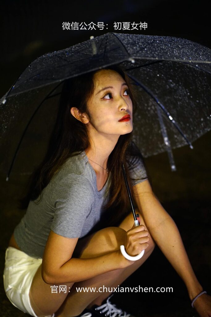 初夏女神 NO.065 依依 夏日夜雨[72P/1V/3.75GB]插图1