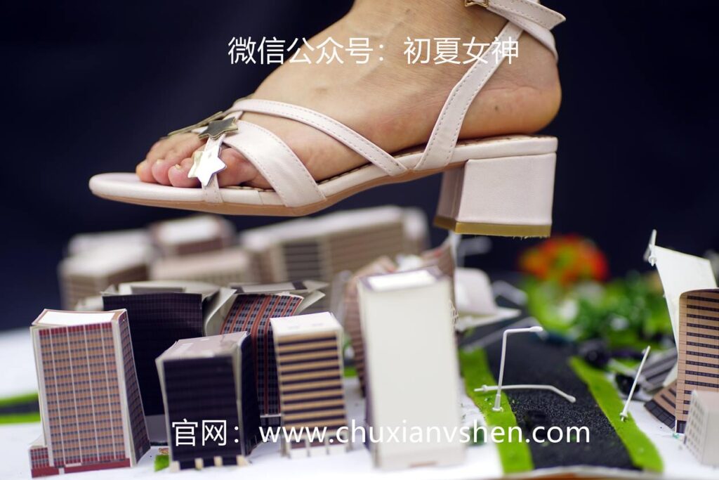 初夏女神 NO.066 点点 误入小人国[110P/1V/4.11GB]插图2