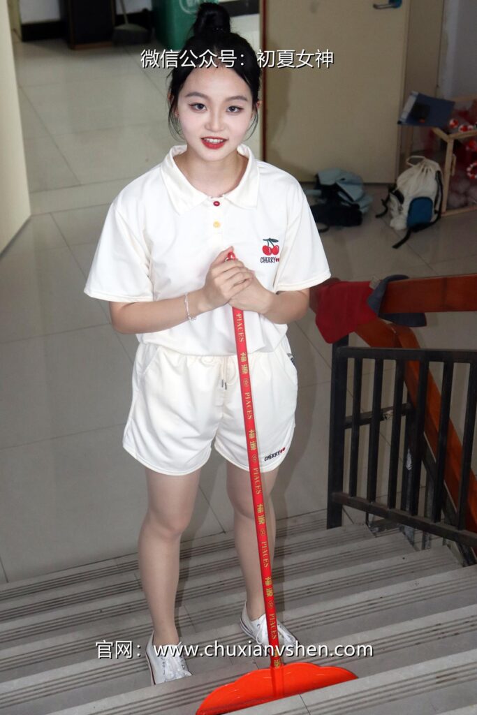 初夏女神 NO.078 双双 打扫教室[145P/1V/5.13GB]插图2