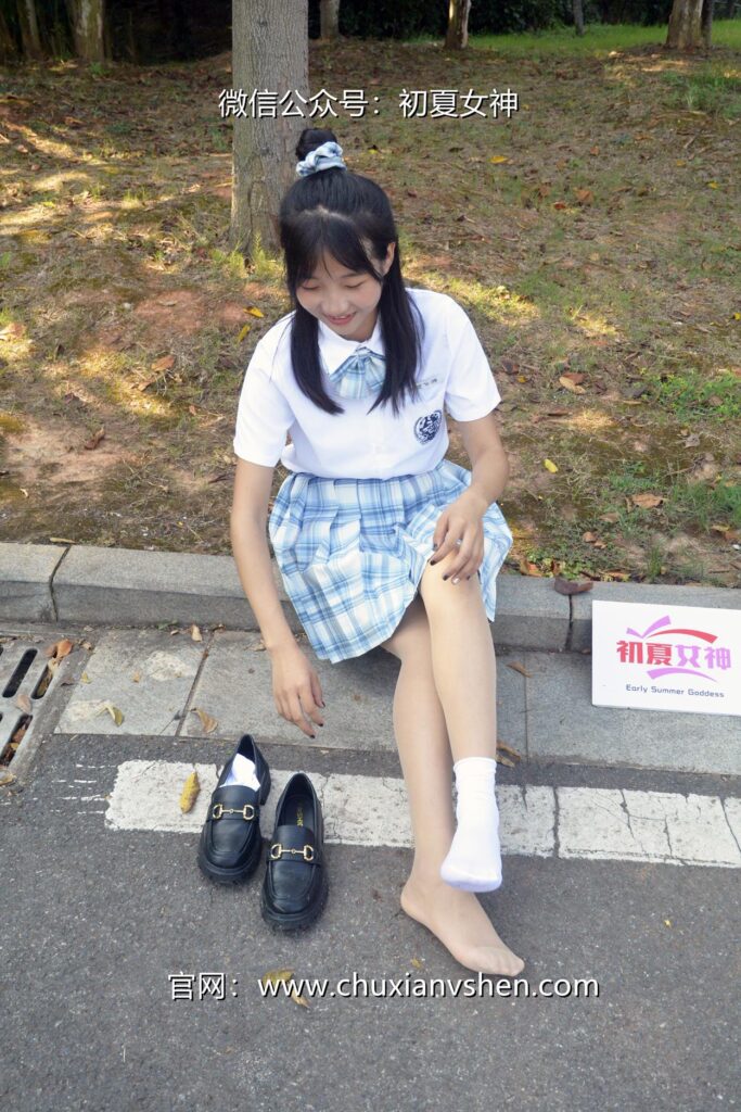 初夏女神 NO.081 点点 我的JK装[140P/1V/5.68GB]插图3