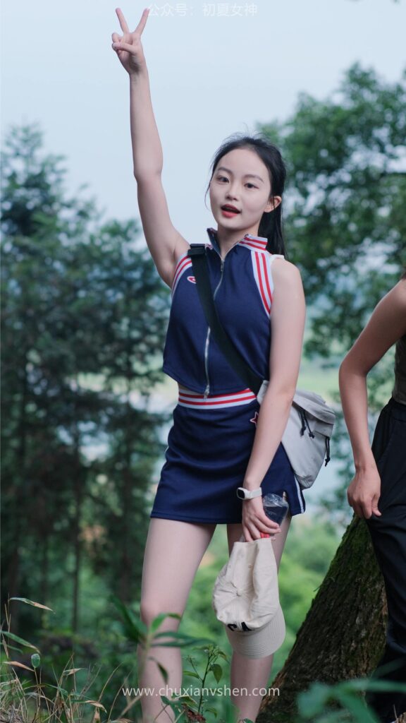 [初夏女神] NO.095 点点&双双~《姐妹出行》夏季登山记 [163P/2V/12.7G]插图2