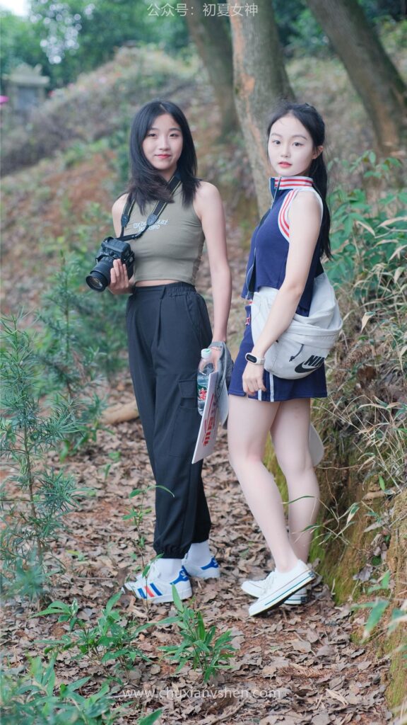 [初夏女神] NO.095 点点&双双~《姐妹出行》夏季登山记 [163P/2V/12.7G]插图3