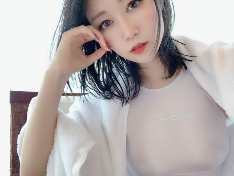 Coser小姐姐白银81 026 白色竞泳 [83P/112M]-无料摄影圈