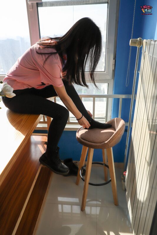 [物恋传媒] NO.004 学建筑的小姐姐来啦，带你看不一样的理工女生 [113P/344MB]-无料摄影圈