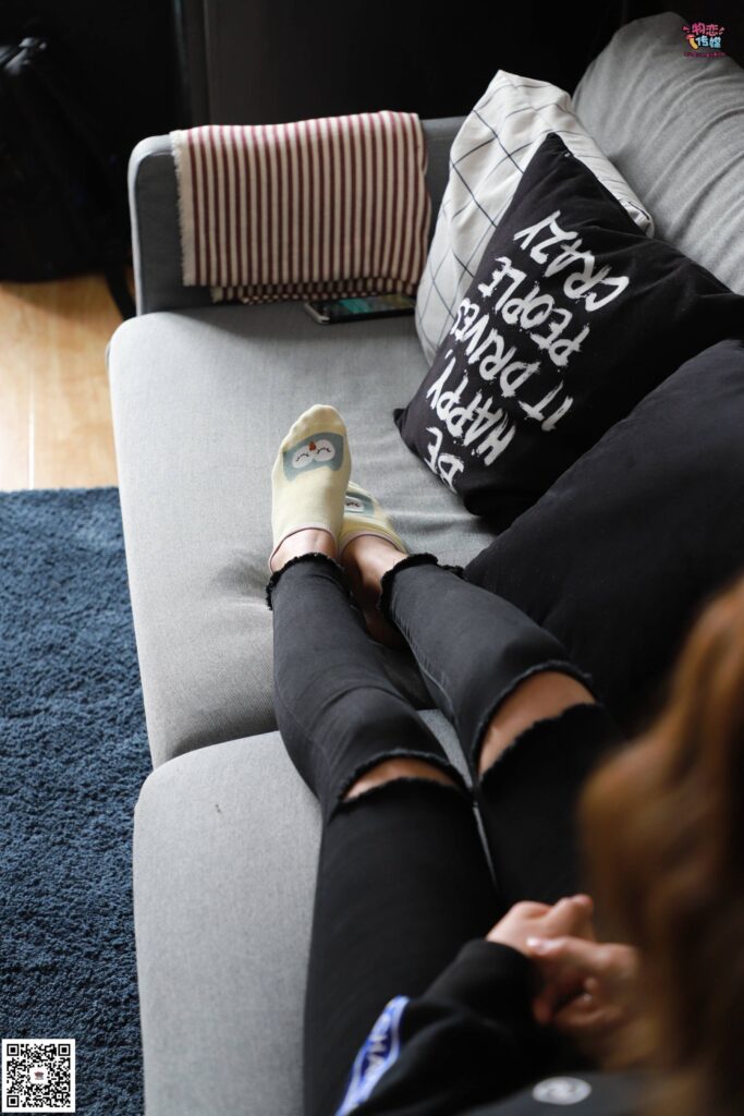 [物恋传媒] NO.007 刚毕业的小幼师，有要提问的吗 [96P/1.14GB]插图3