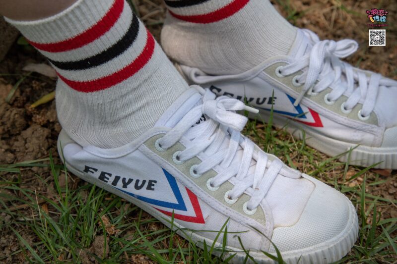 物恋传媒 No.009 纯纯的邻家小妹哦，小白鞋下藏着什么样的棉袜呢 [187P/1.26GB]-无料摄影圈