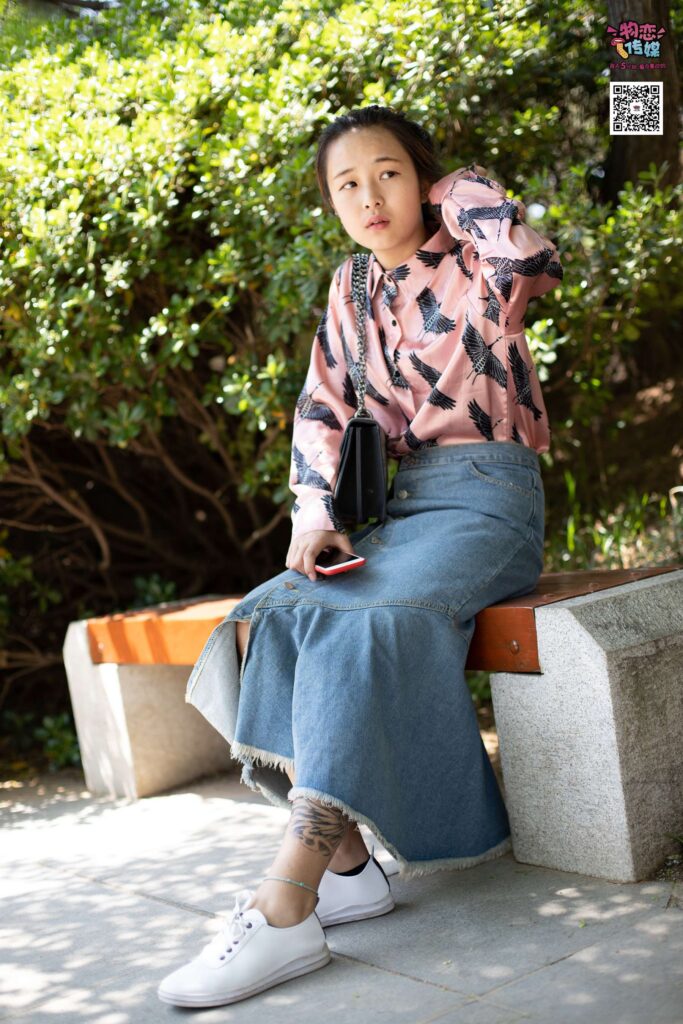 物恋传媒 No.011 纯纯的邻家小妹,小白鞋搭配黑色船袜,清凉一夏 [187P/1.02GB]插图1