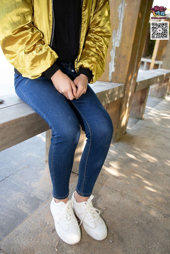 物恋传媒 No.012 娇小型小萝莉哦,猜猜我多大呢,小白板鞋搭配粉色棉袜 [124P/861MB]插图2