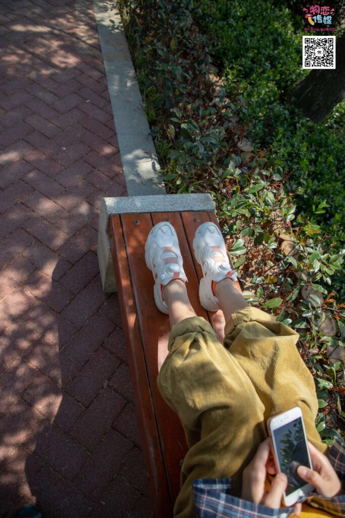 物恋传媒 No.013 气质独特的邻家小妹,粉色小棉袜加白袜哦 [187P/1.22GB]插图3