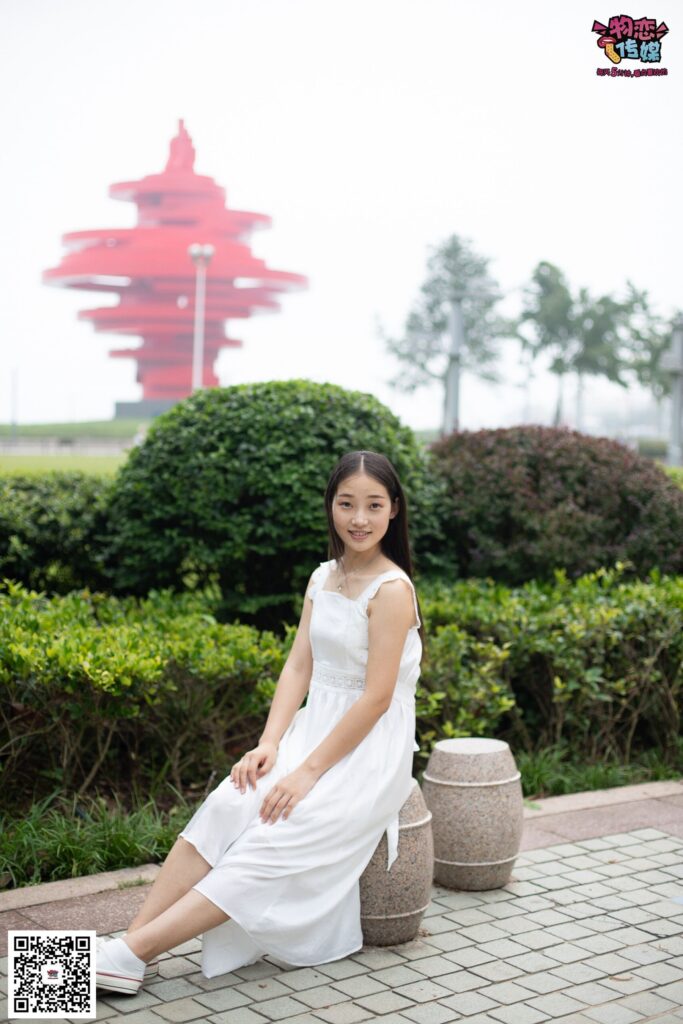 勿恋传媒 No.037 海边的白百合公园长椅休闲镁足[164P/1V/795MB]插图1