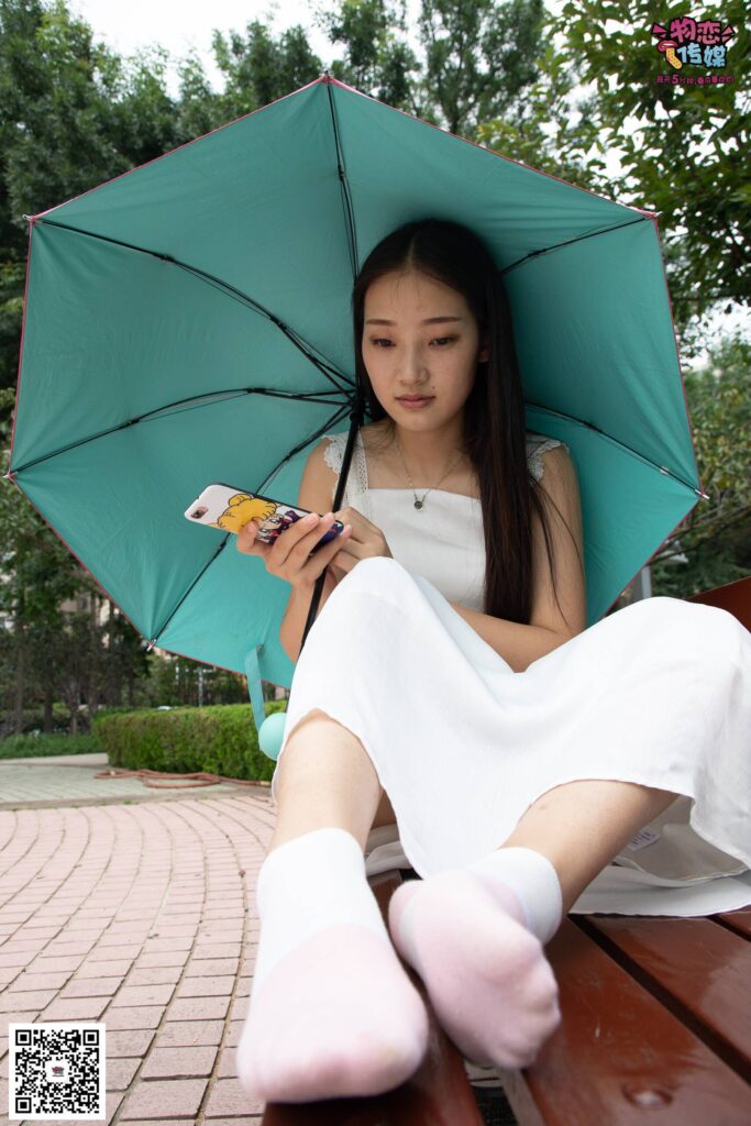 勿恋传媒 No.037 海边的白百合公园长椅休闲镁足[164P/1V/795MB]插图3