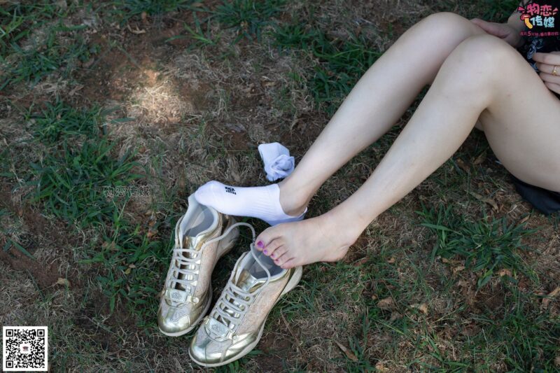 物恋传媒 No.057 摇滚重金属,狂野的温柔,纯情的安踏白棉袜 [190P/1V/1.42GB]-无料摄影圈