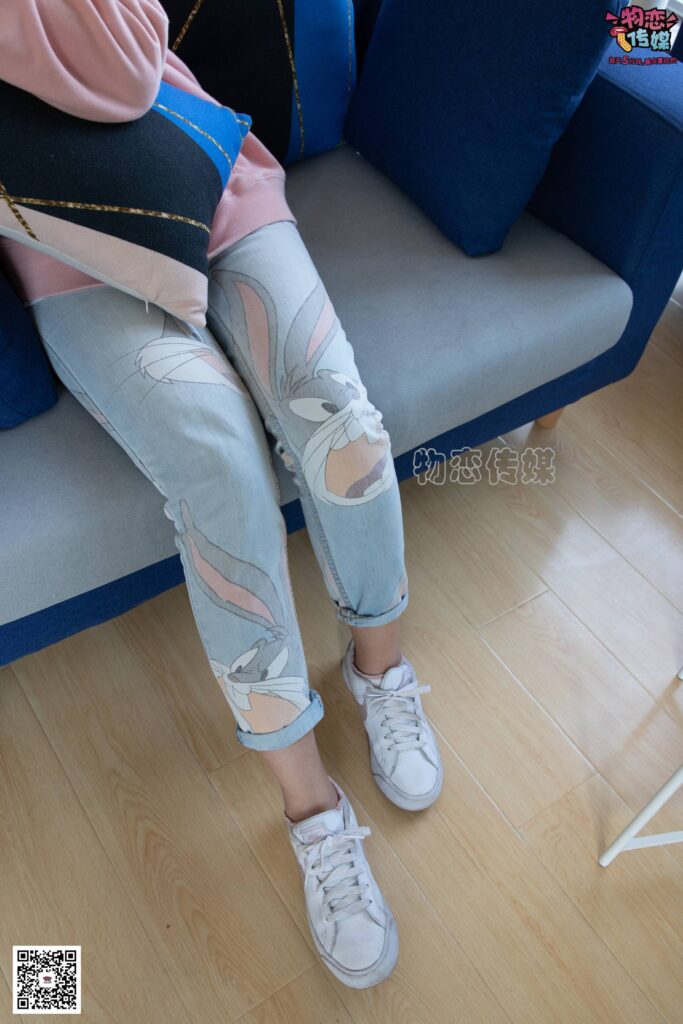 物恋传媒 No.071 可爱小姐姐搭配白色nike板鞋 [171P/1V/1.40GB]插图2