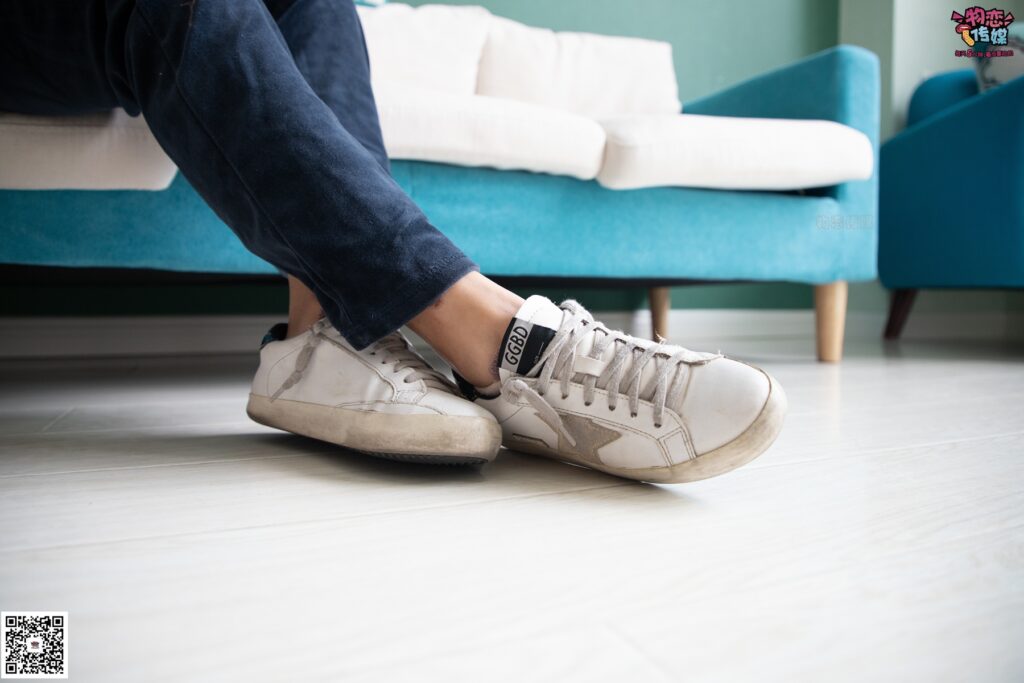 物恋传媒 No.074 晚晴-169身高与35码脚丫的神奇搭配 [152P/1V/1.08GB]插图2