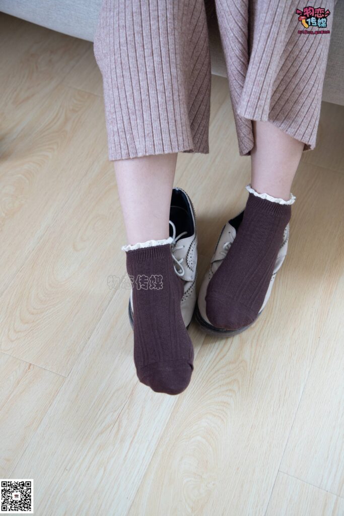 物恋传媒 NO.084 miya 今日份的迷醉型少女 [134P/1V/1.13G]插图1