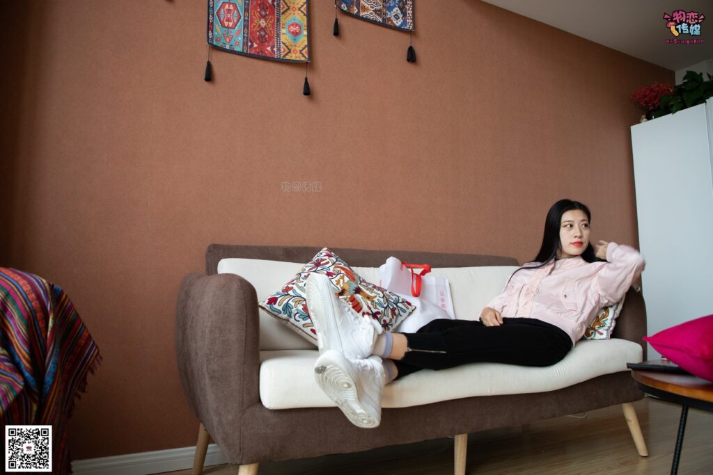 物恋传媒 No.089 苏镶-空谷幽兰的她 [155P/1V/1.24GB]插图2