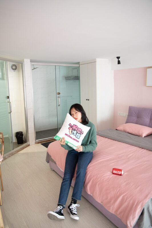 物恋传媒 No.093 落落-喂，放学以后学校对面奶茶店等你 [180P/1V/2.36GB]-无料摄影圈