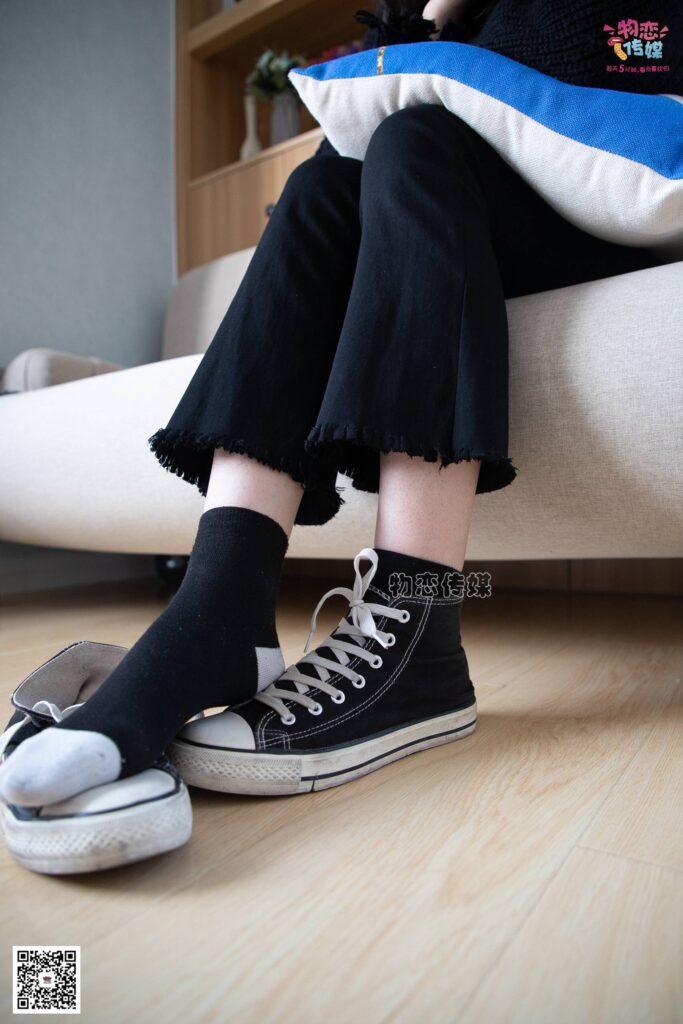 物恋传媒 No.095 小雨-今天，做你专属的小爱同学 [158P/1V/912MB]插图3