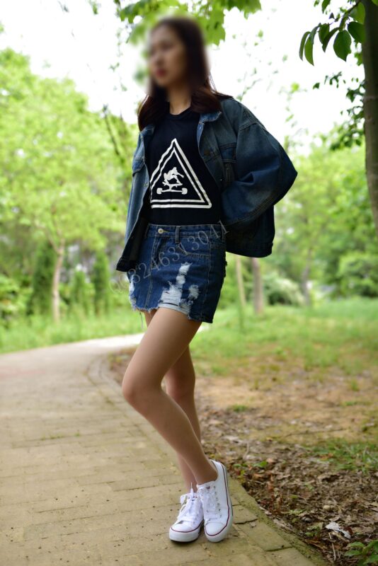 大生模拍 No.034 依依-喜欢穿丝袜的女孩 [51P/212MB]-无料摄影圈