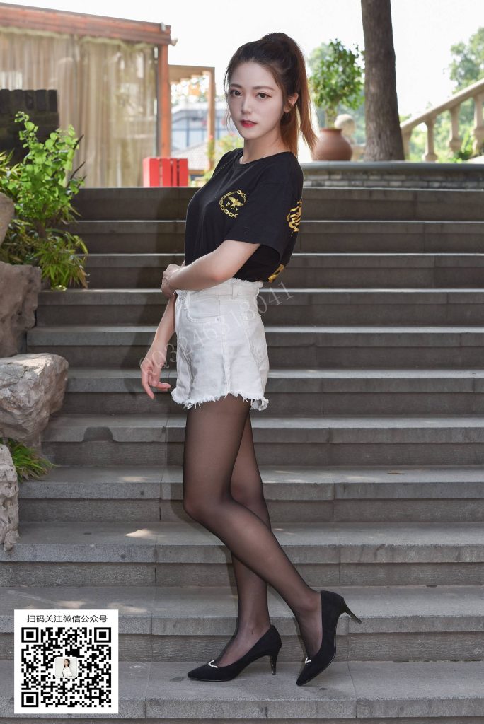 大生模拍 No.074 丽丽-黑丝脚的诱惑 [41P/1V/359MB]插图2