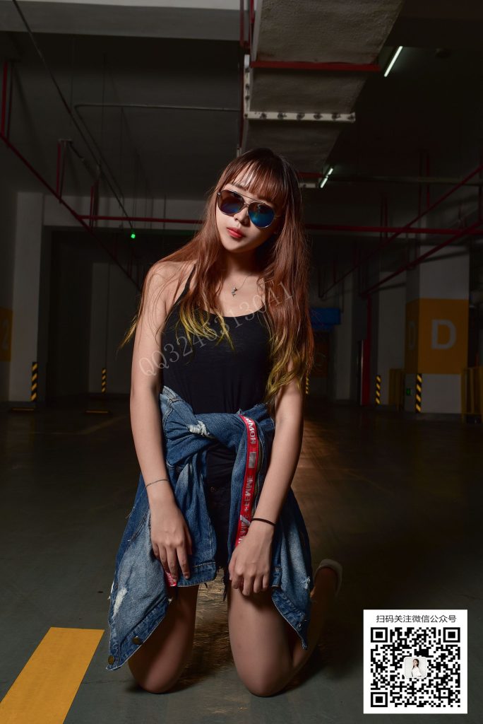 大生模拍 No.080 小蕊 地下车库美丝 [48P/154MB]插图2