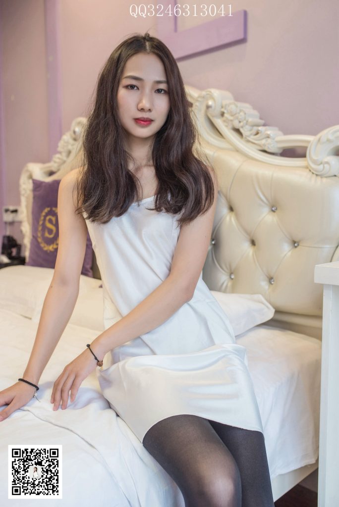 大生模拍 No.098 依依-黑丝吊带连衣裙 [64P/1V/364MB]插图2