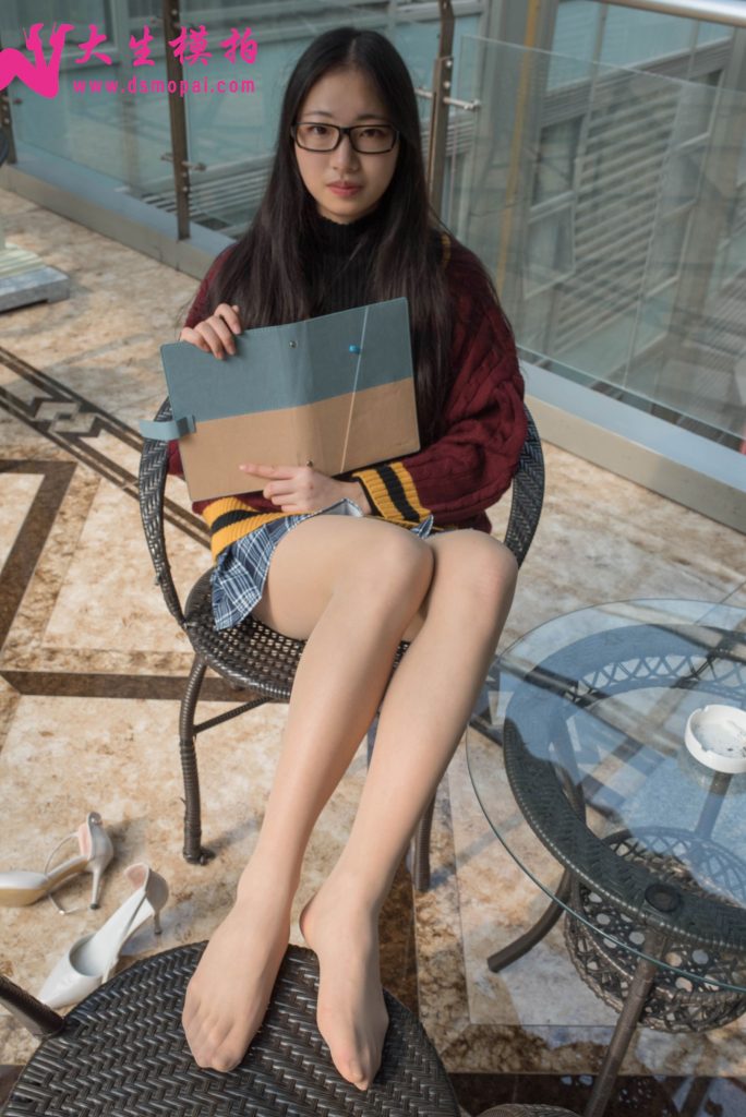 大生模拍 No.102 雯雯 肉丝小秘书 [41P/1V/242MB]插图3