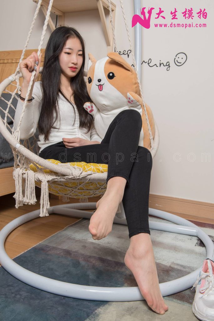 大生模拍 No.119 雯雯 裤内丝 [61P/1V/324MB]插图3