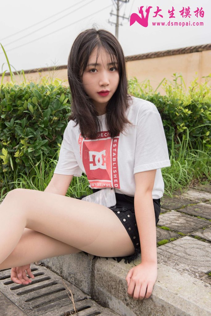 大生模拍 No.136 珠珠 风和日丽压马路的肉丝腿 [36P/1V/335MB]插图2